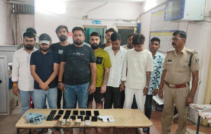 फाफाडीह क्षेत्र में जुए के फड़ पर बड़ी रेड कार्यवाही, 15 आरोपी गिरफ्तार…