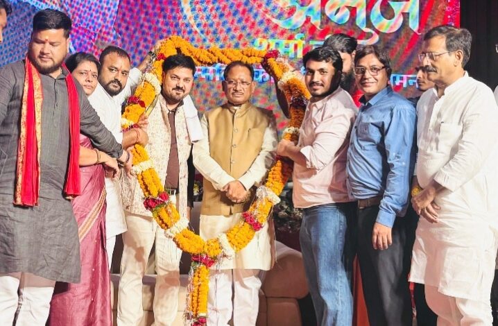 छत्तीसगढ़ी सिनेमा के महानायक और विधायक अनुज शर्मा ने सेवा और सम्मान के साथ मनाया अपना 50वां जन्मदिन: मुख्यमंत्री हुए शामिल