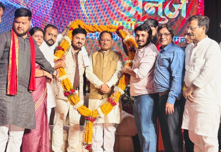 छत्तीसगढ़ी सिनेमा के महानायक और विधायक अनुज शर्मा ने सेवा और सम्मान के साथ मनाया अपना 50वां जन्मदिन: मुख्यमंत्री हुए शामिल
