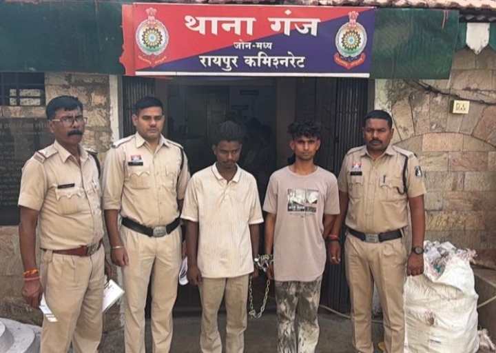 हत्या को अंजाम देने वाले 02 आरोपी एवं विधि के साथ संघर्षरत 01 बालक सहित कुल 03 गिरफ्तार…