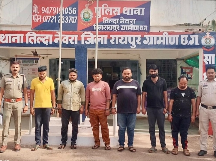 ट्रक चालकों से मारपीट कर लूटपाट करने एवं संभव स्टील की कैंटीन में तोड़फोड़ व मारपीट करने वाले 06 आरोपी गिरफ्तार…