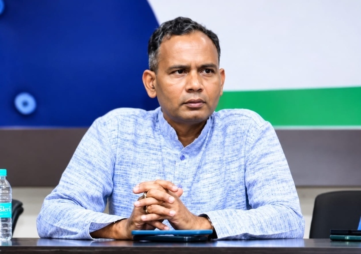 दैनिक वेतन भोगियों के नियमितीकरण मामले में सरकार क्यों चुप है…
