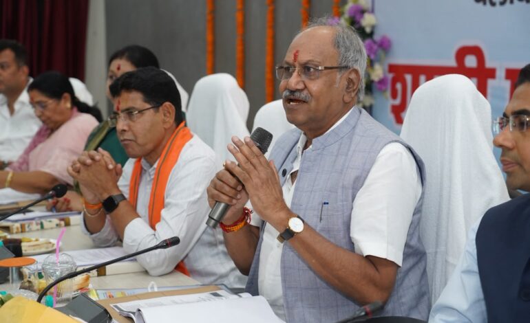 सांसद बृजमोहन अग्रवाल की अध्यक्षता में DMF शासी परिषद की उच्च स्तरीय बैठक संपन्न…