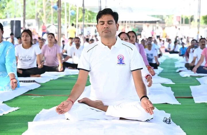 योग हमारी सांस्कृतिक विरासत और स्वस्थ जीवन का आधार है : वित्त मंत्री ओ.पी. चौधरी