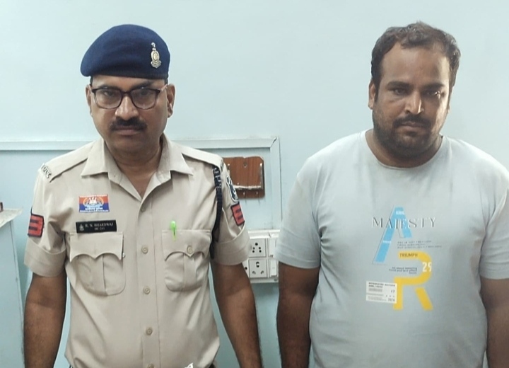 आरोपी दीपक साहू अवैध गांजा के साथ हुआ गिरफ्तार…