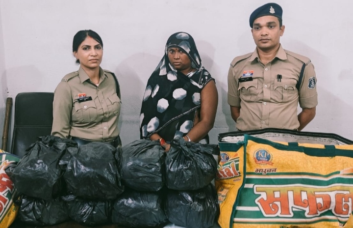 “नशामुक्त रायपुर” अभियान को बड़ी सफलता: अंतर्राज्यीय महिला गांजा तस्कर 16 किलो से अधिक मादक पदार्थ सहित टिकरापारा पुलिस की गिरफ्त में…
