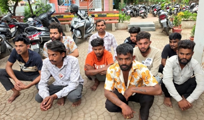थाना टिकरापारा पुलिस ने नशेड़ी, गंजेड़ी, चाकूबाजों तथा अड्डेबाजी करने वाले 09 बदमाशों को किया गिरफ्तार…