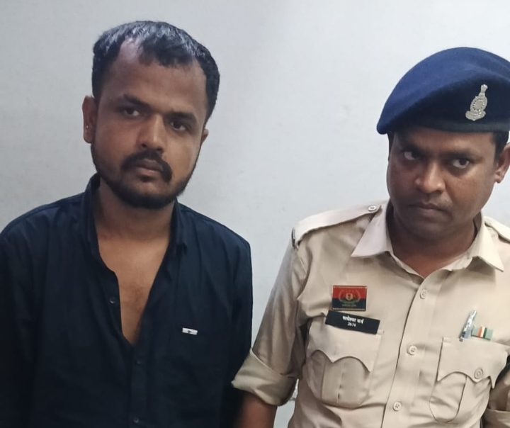 बटनदार चाकू लहराकर लोगों को डराने-धमकाने वाला आरोपी गिरफ्तार…
