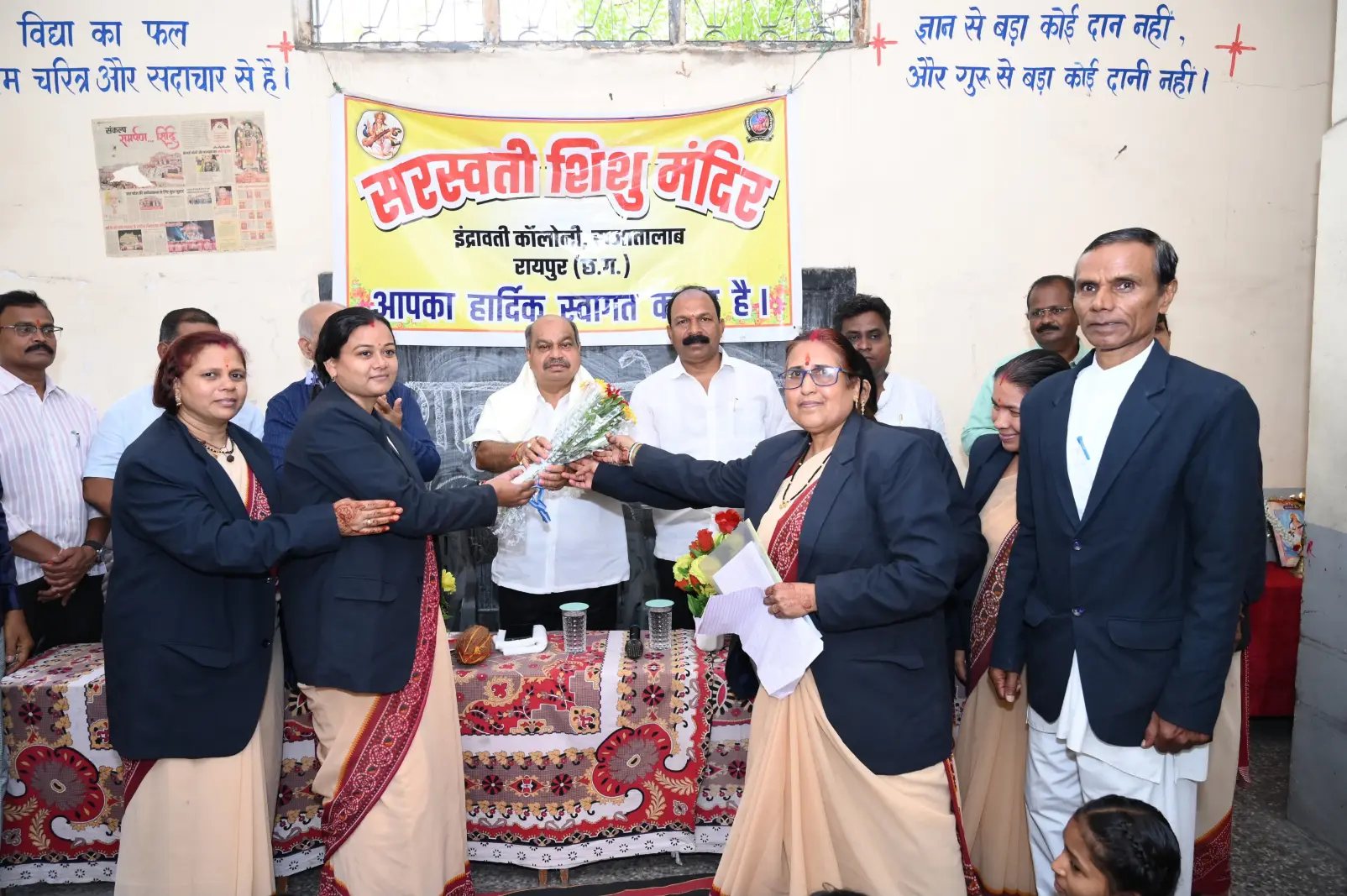 शाला प्रवेशोत्सव में विधायक पुरंदर मिश्रा ने बच्चों का किया आत्मीय स्वागत, शिक्षा को बताया राष्ट्र निर्माण का सबसे सशक्त माध्यम