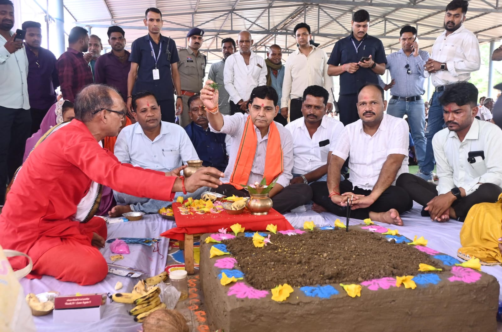 गांवों में खेल और बाल विकास की बुनियादी सुविधाओं का विस्तार सरकार की प्राथमिकता – राजस्व मंत्री टंकराम वर्मा