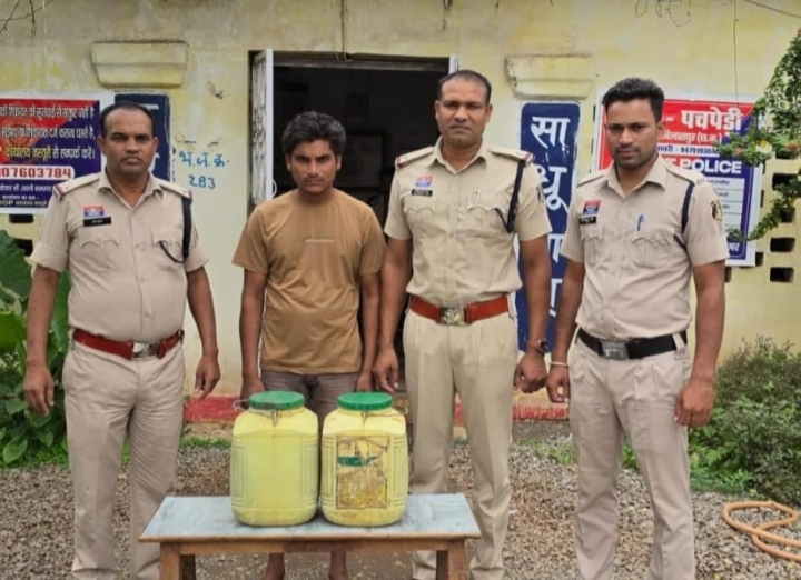 अवैध शराब कारोबारियों पर बड़ी कार्रवाई, 3 अलग-अलग मामलों में 3 आरोपी गिरफ्तार…