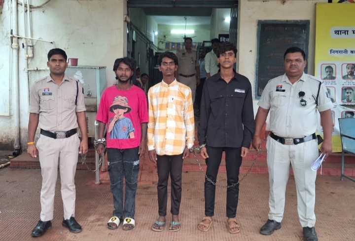 लूट की दो घटनाओं को अंजाम देने वाले 03 लुटेरे गिरफ्तार…