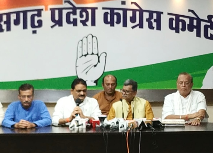 नेता प्रतिपक्ष राहुल गांधी छात्रों की आवाज को लगातार बुलंद कर रहे – डॉ. चरणदास महंत