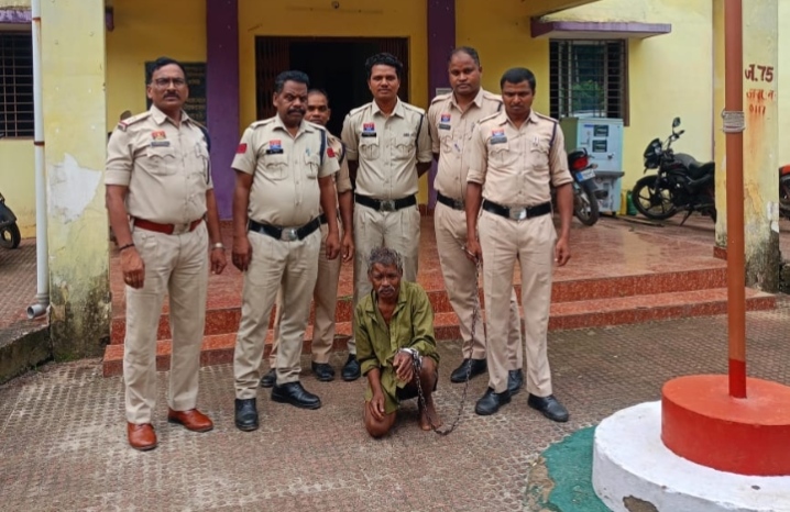 जमीन विवाद में टांगी से हत्या को अंजाम देने वाला आरोपी गिरफ्तार…