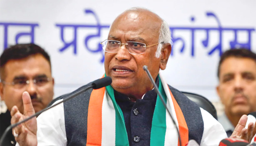 मल्लिकार्जुन खरगे बोले – धर्मेंद्र प्रधान का इस्तीफा संयुक्त विपक्ष की जीत और मोदी के हठ की हार