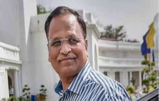 दिल्ली के पूर्व मंत्री सत्येंद्र जैन समेत छह गिरफ्तार…