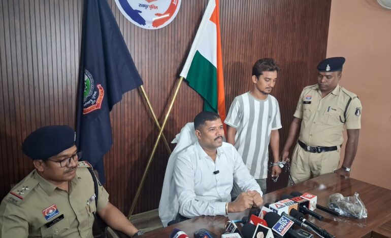 अवैध हथियार के साथ आरोपी गिरफ्तार, देशी कट्टा एवं जिंदा कारतूस बरामद…
