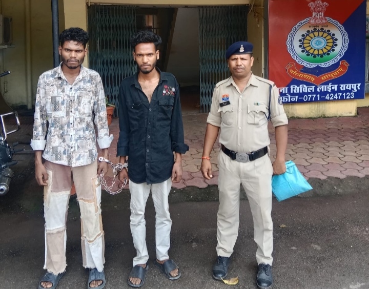 धारदार चाकु के साथ 02 आरोपी गिरफ्तार…
