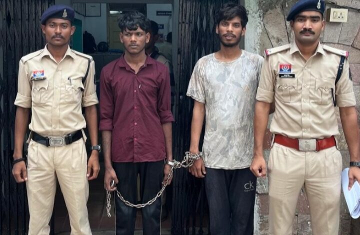 प्रतिबंधित नशीली टेबलेट के साथ 02 आरोपी गिरफ्तार…