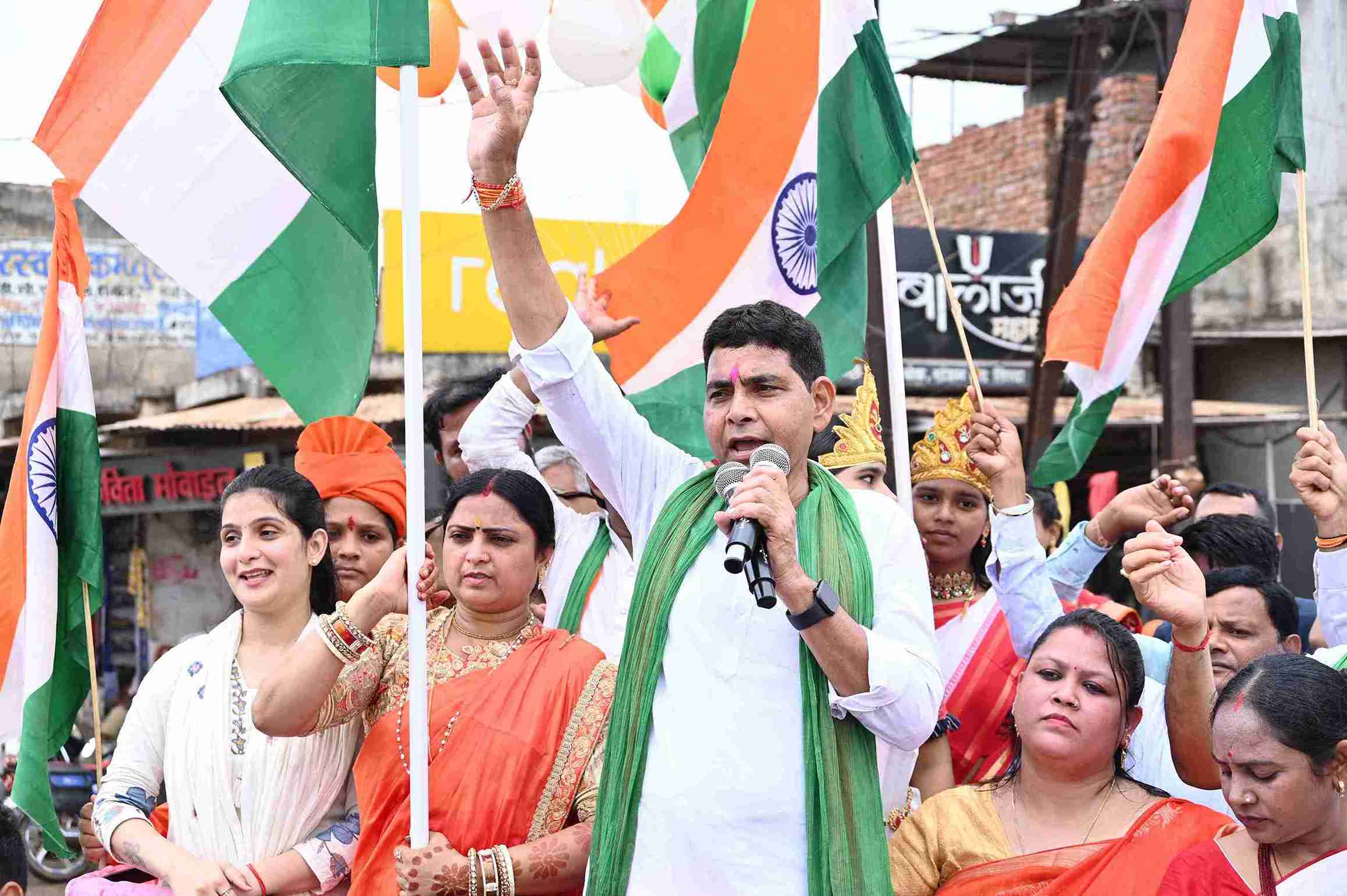 तिरंगा हमारी एकता और अखंडता का प्रतीक’-राजस्व मंत्री श्री टंक राम वर्मा