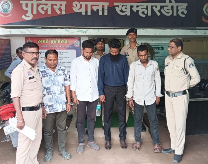 त्योहारी सीजन के मद्देनजर शांति एवं कानून-व्यवस्था बनाए रखने तथा आपराधिक एवं असामाजिक तत्वों के विरुद्ध लगातार प्रभावी कार्रवाई जारी…