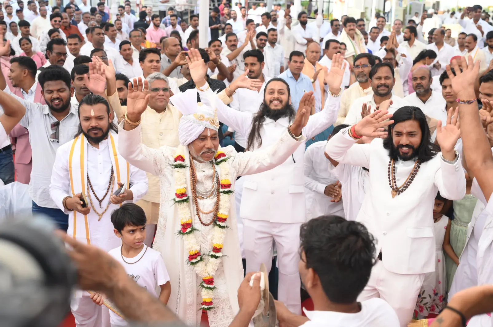 गुरु बालदास साहेब के अवतरण दिवस पर कैबिनेट मंत्री गुरु खुशवंत साहेब का बड़ा संकल्प, पूरी विधायक वेतनराशि जनसेवा को करेंगे समर्पित…