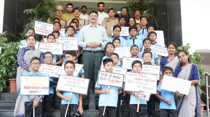 ‘संवाद से समाधान’ पहल: पुलिस कमिश्नर संजीव शुक्ला ने दिव्यांग बच्चों के साथ बिताया आत्मीय वक्त…