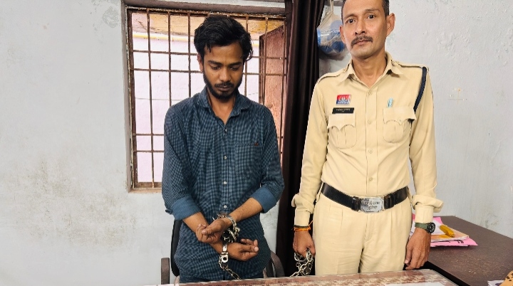 ओडिशा से प्रतिबंधित नशीली टेबलेट लाकर रायपुर में खपाने की फिराक में घूम रहा आरोपी गिरफ्तार…